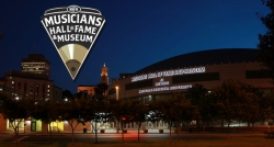 Musicians_Hall_Of_Fame_And_Museum_2013